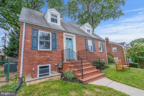 5124 23RD RD N, Arlington, VA 22207