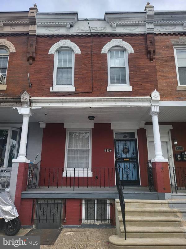 5219 CEDAR AVE #2ND FLOOR, Philadelphia, PA 19143