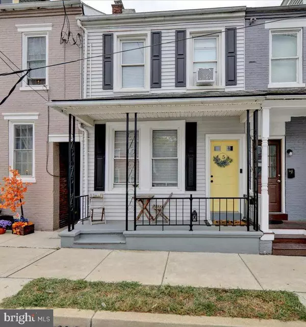 544 WALNUT ST, Columbia, PA 17512