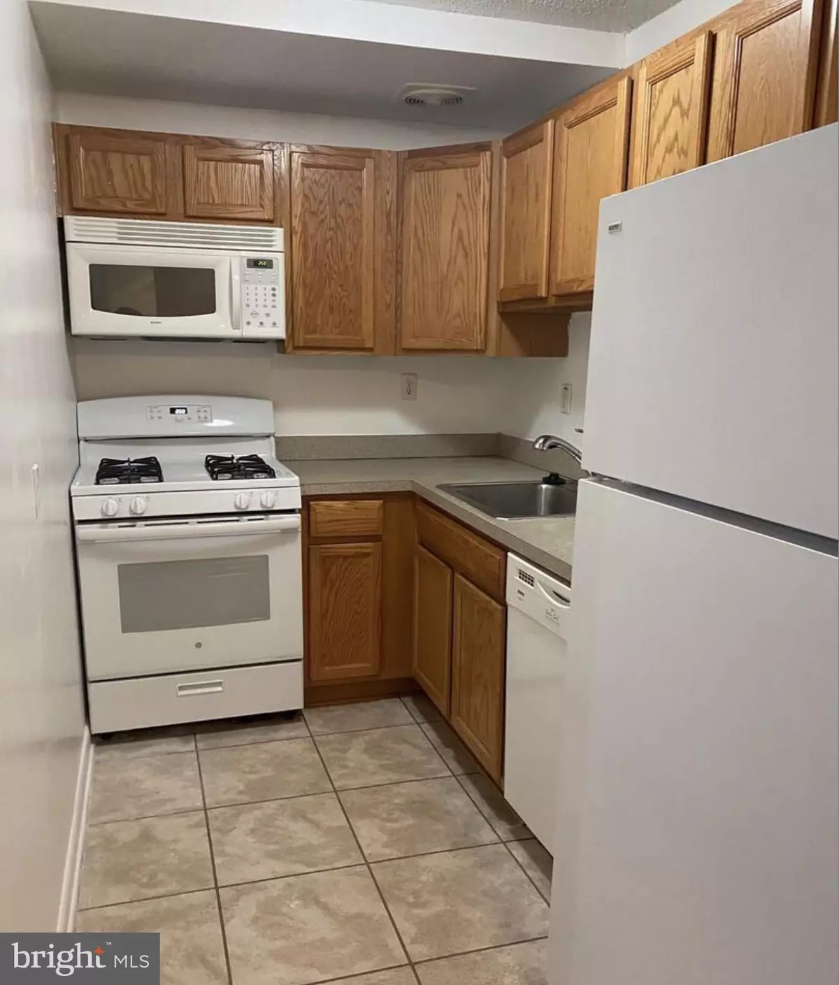 Washington, DC 20032,625 A CHESAPEAKE ST SE #101