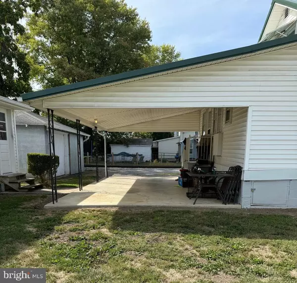 Moorefield, WV 26836,227 WASHINGTON STREET