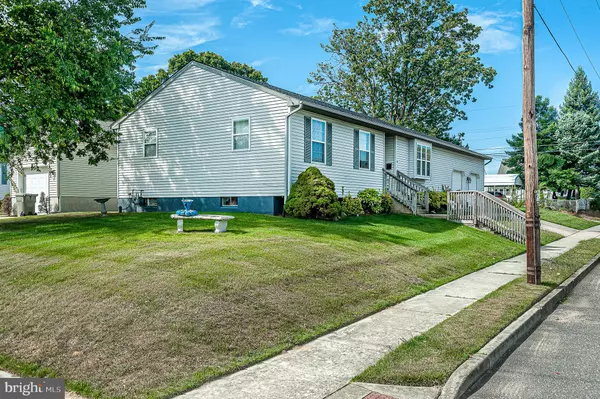 400 BILLINGS AVE, Paulsboro, NJ 08066