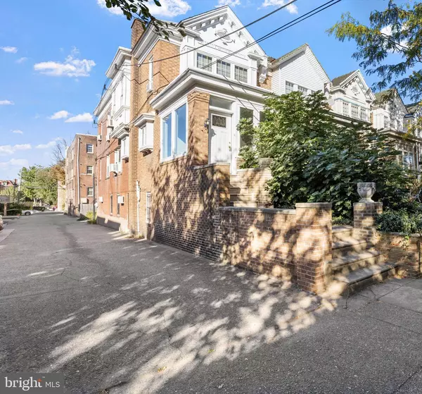 4541 LARCHWOOD AVE, Philadelphia, PA 19143