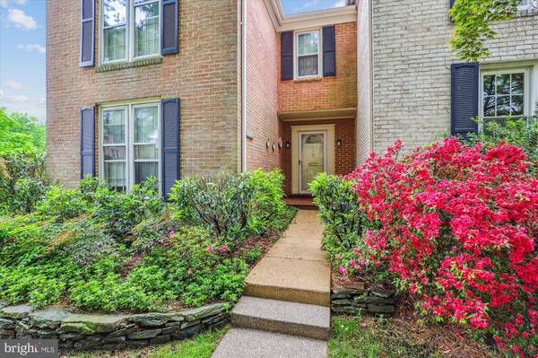 Falls Church, VA 22043,6606 ROSECROFT PL