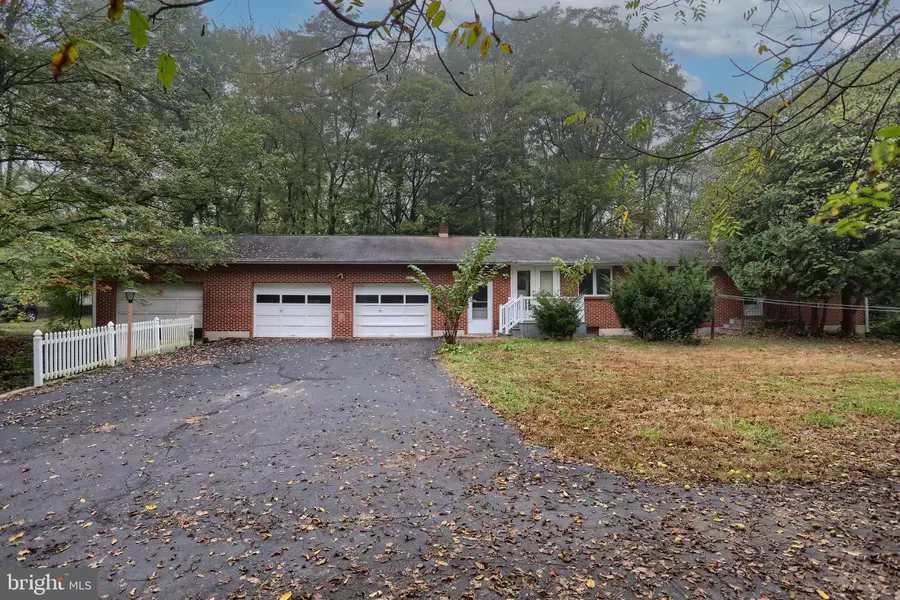 1814 CHURCH RD, Hummelstown, PA 17036