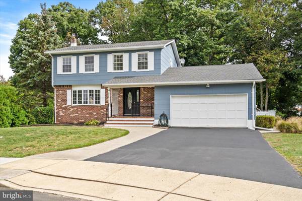 4 JOHN CT, Hamilton, NJ 08620