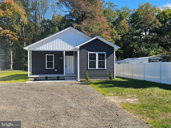 7563 S DUPONT HWY, Felton, DE 19943