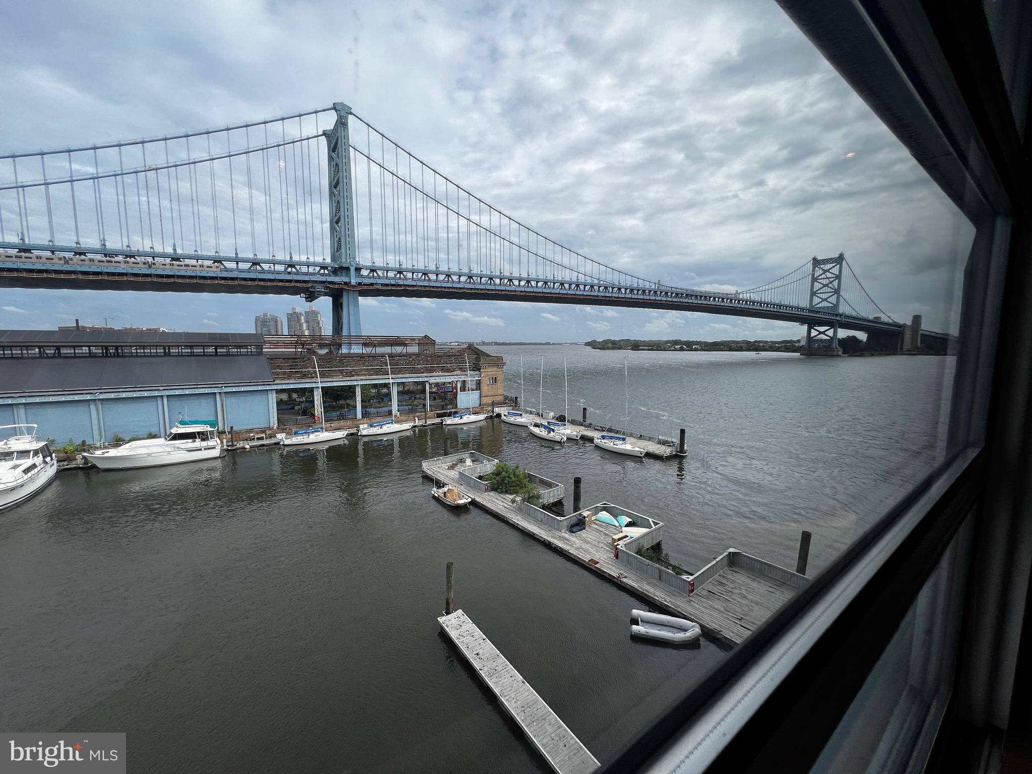 7 N CHRISTOPHER COLUMBUS BLVD BLVD N #235, Philadelphia, PA 19106