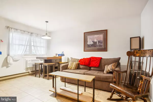 Wildwood Crest, NJ 08260,106 W WISTERIA RD #2