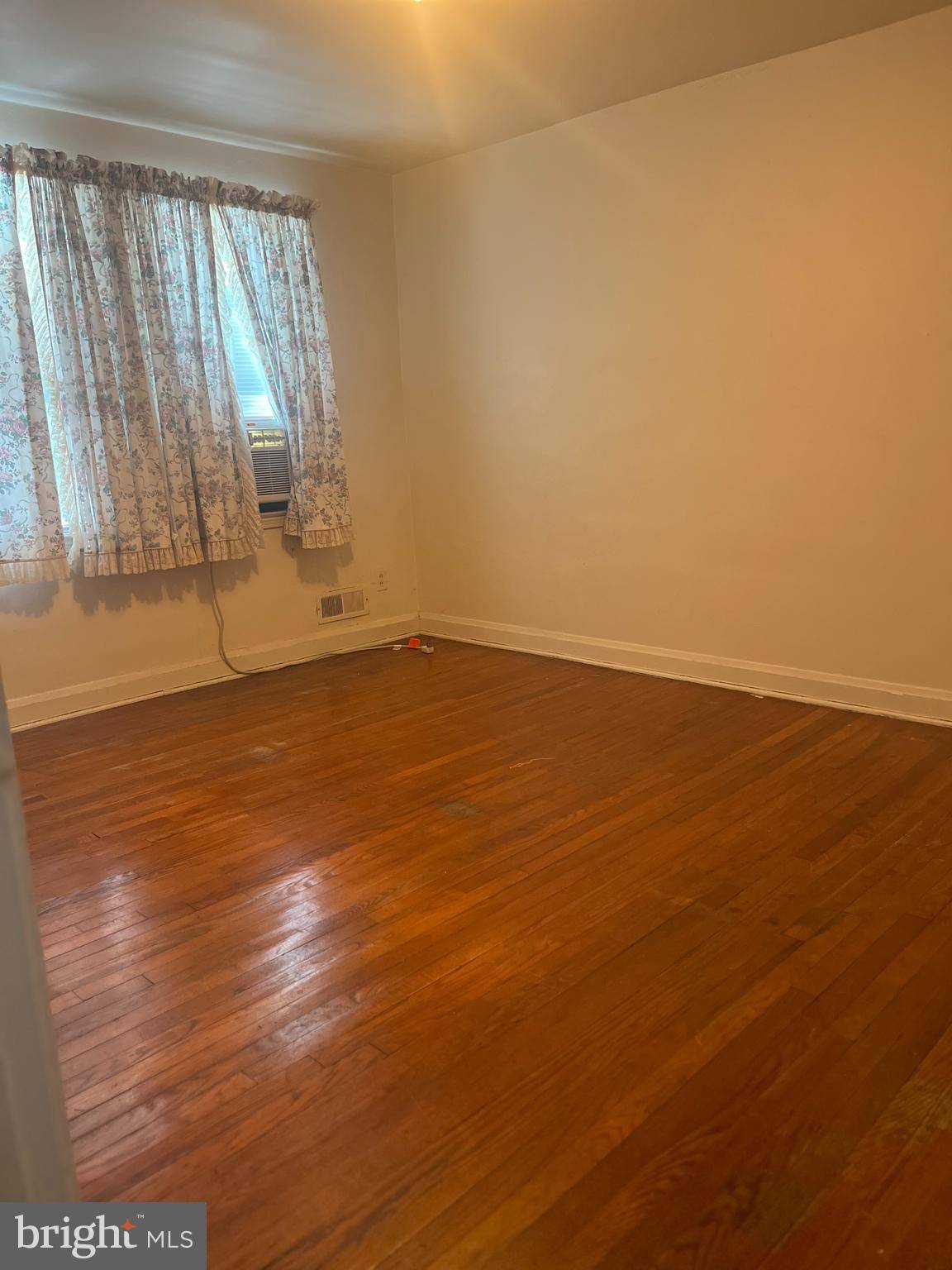 Baltimore, MD 21213,3514 ELMORA AVE