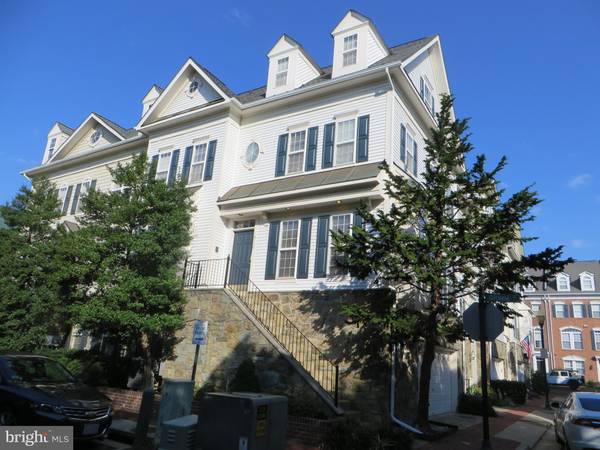 5110 VOS LN, Alexandria, VA 22304