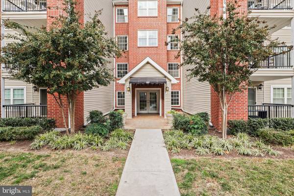 Alexandria, VA 22302,3307 WYNDHAM CIR #3157