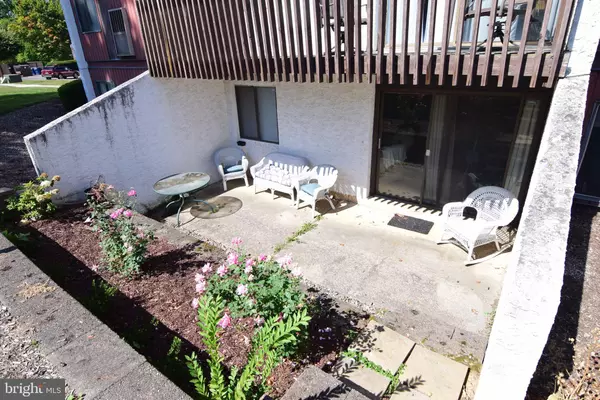 806 STRATFORD DR #14,  State College,  PA 16801