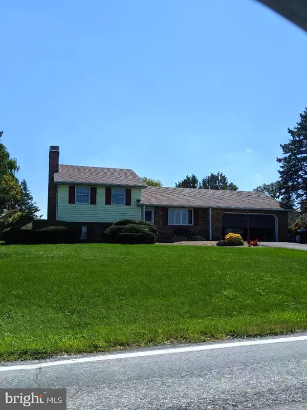 Ronks, PA 17572,2540 S CHERRY LN