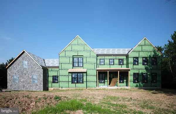 6 MADISON AVE, Pennington, NJ 08534