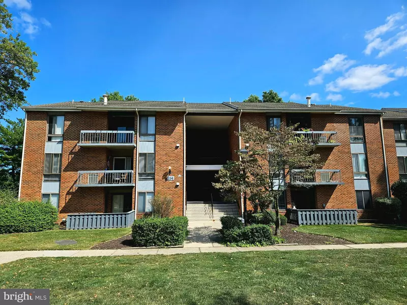 114 VAN BUREN RD #4, Voorhees, NJ 08043