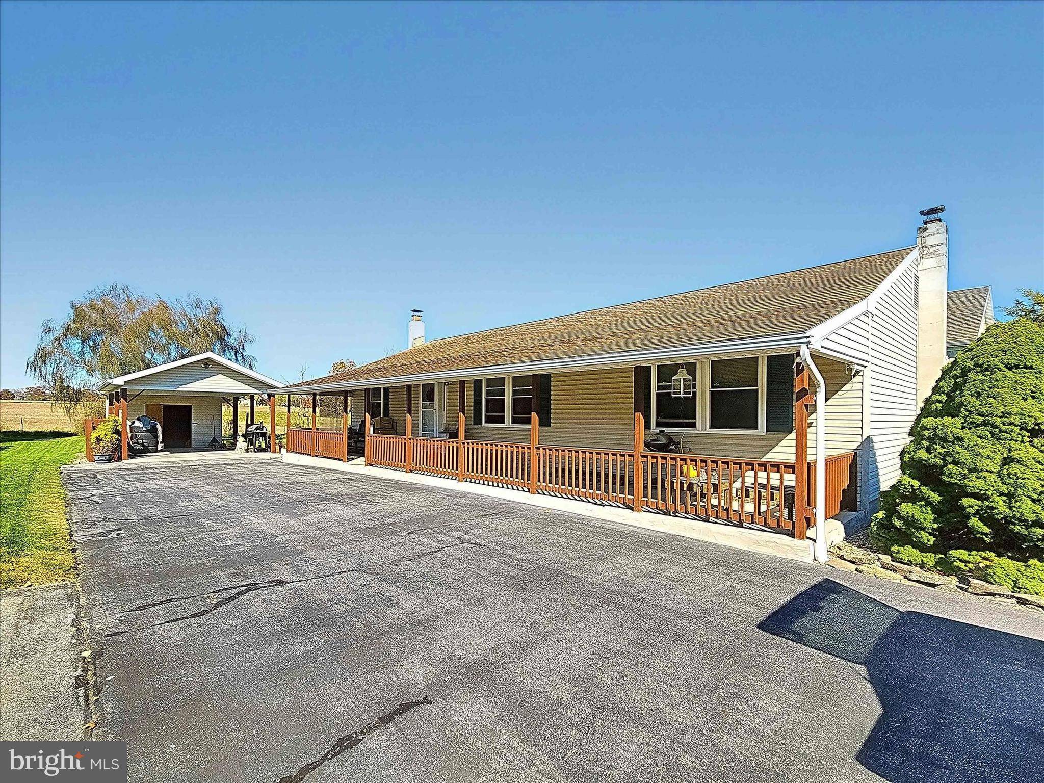 15 MCCANDLESS DR, East Berlin, PA 17316
