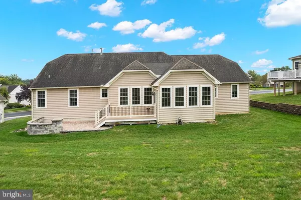 Gettysburg, PA 17325,14 WAXWING LN