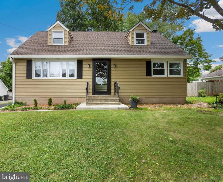 118 SUSAN DRIVE, Ewing, NJ 08638