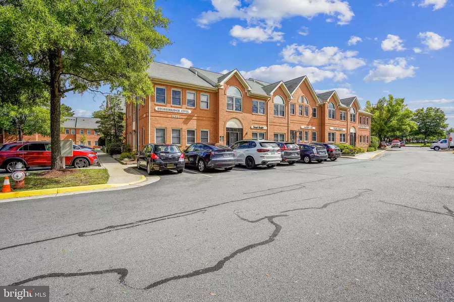 1035 STERLING RD #202 & 202A, Herndon, VA 20170