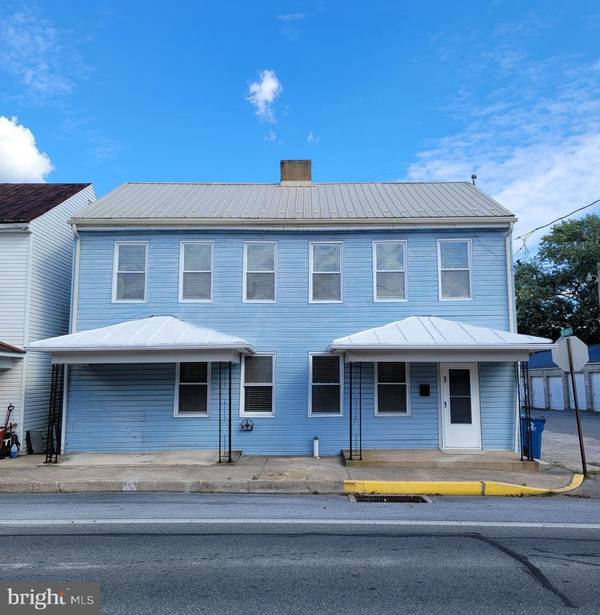 27 S YORK ST, Etters, PA 17319