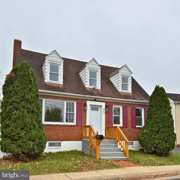 203 SHORT ST, Front Royal, VA 22630