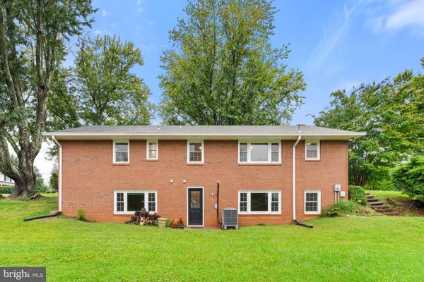 Warrenton, VA 20187,6451 CANNON DR