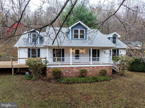 689 MUTTON HOLLOW RD, Stanardsville, VA 22973