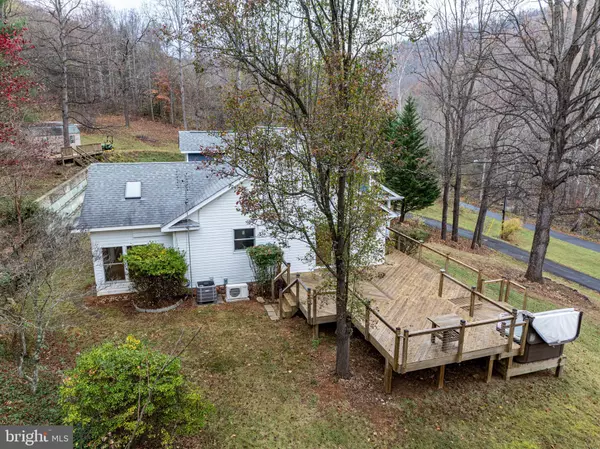 Stanardsville, VA 22973,689 MUTTON HOLLOW RD