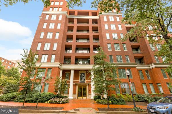 955 26TH ST NW #412, Washington, DC 20037