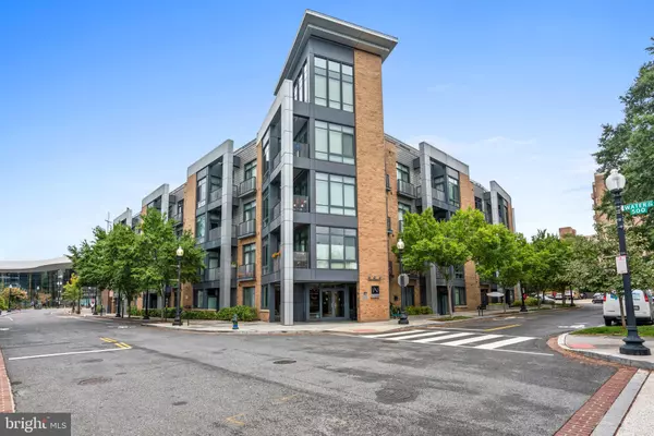 525 WATER ST SW #207, Washington, DC 20024