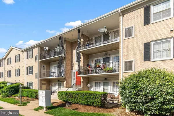 12715 GORDON BLVD #107, Woodbridge, VA 22192