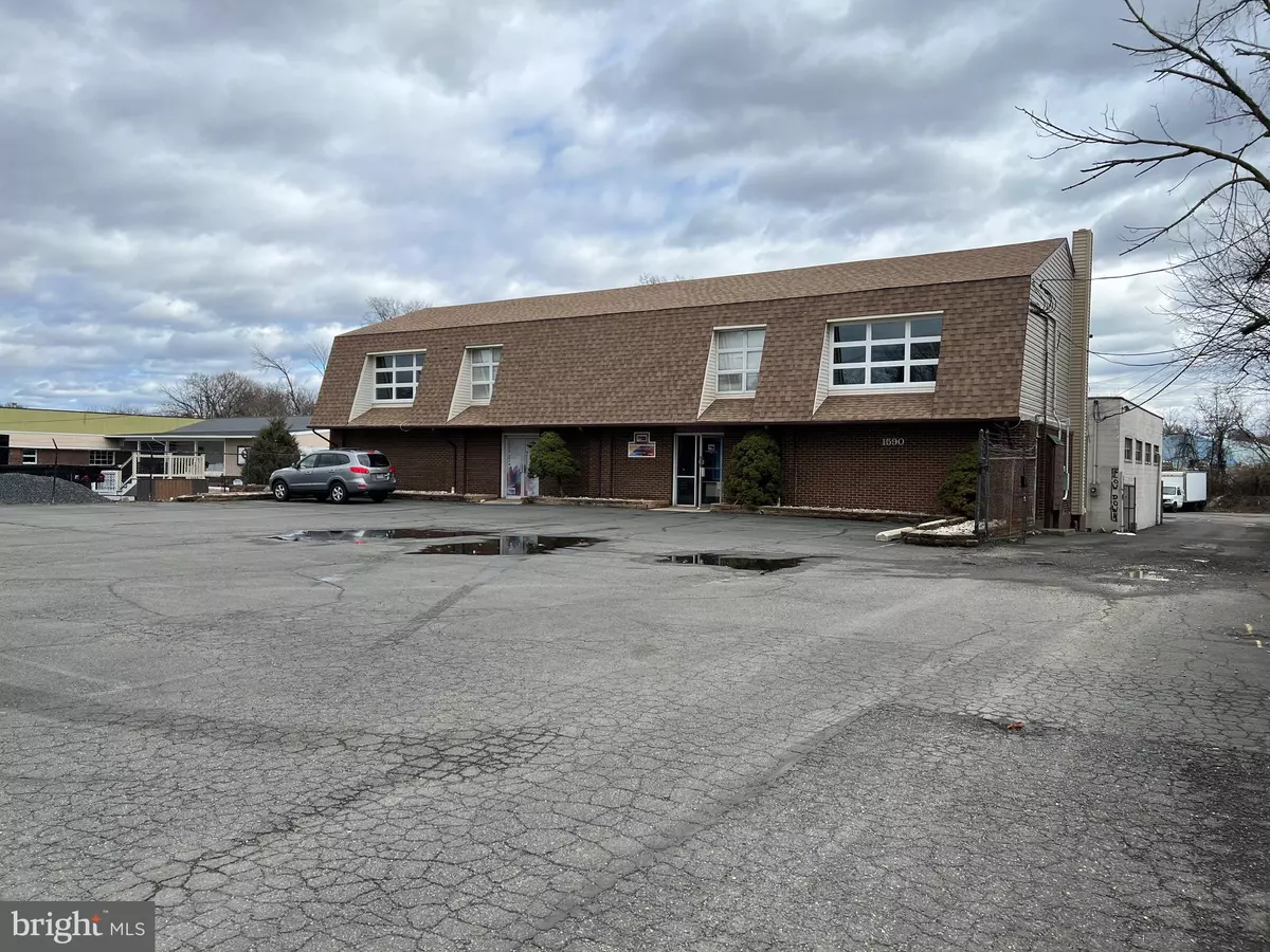 Ewing, NJ 08638,1590 5TH ST