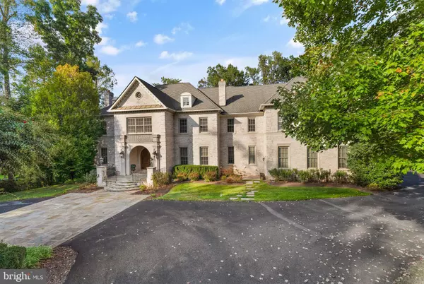 1034 FOUNDERS RIDGE LN, Mclean, VA 22102