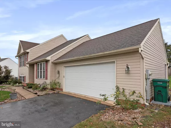 Greencastle, PA 17225,11836 WAXWING DR