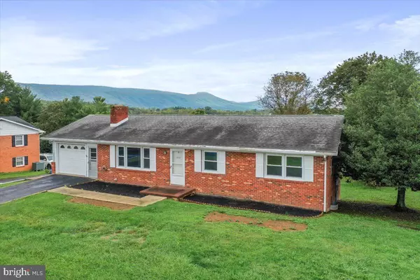 464 MILL RD, Woodstock, VA 22664