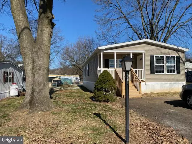 45 WESTPORT DR, Shippensburg, PA 17257