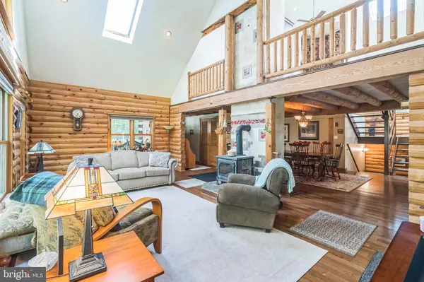 Elverson, PA 19520,361 TRYTHALL RD