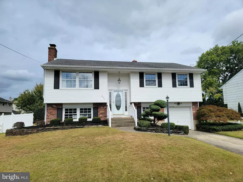 234 CRESCENT AVE, Gibbstown, NJ 08027