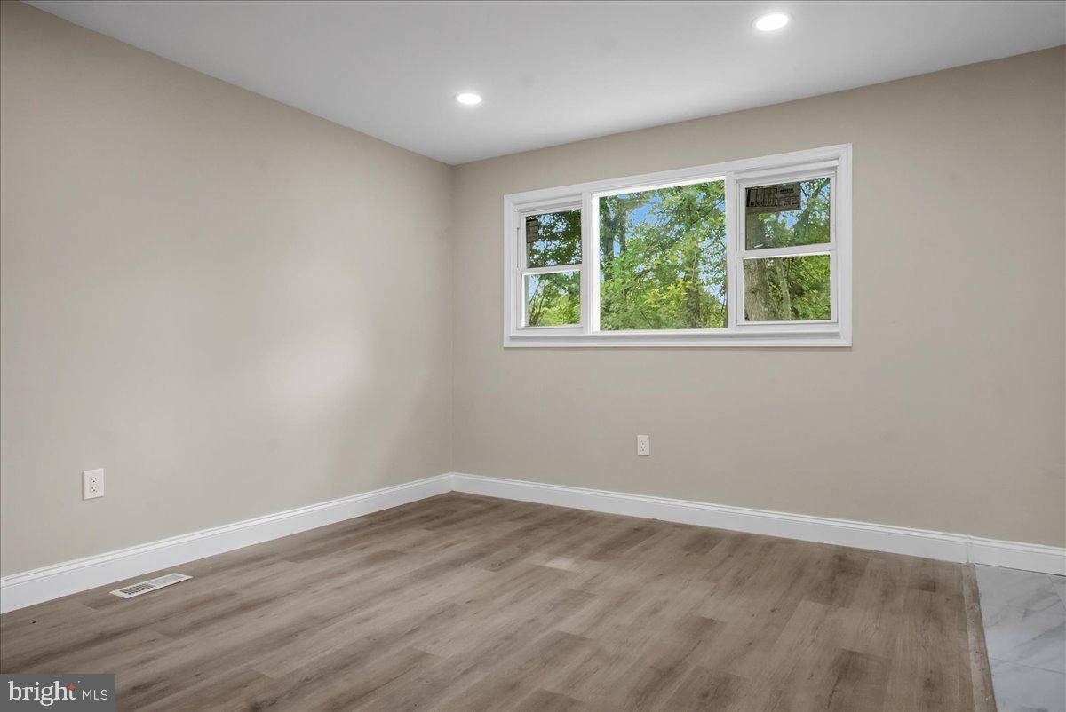 Clinton, MD 20735,6923 BRIARCLIFF DR