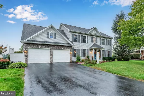 26 SILVER MAPLE DR, Boiling Springs, PA 17007