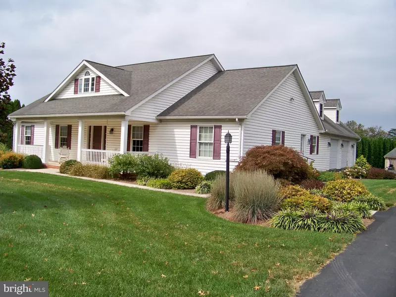 426 W FRITZ AVE, Quarryville, PA 17566