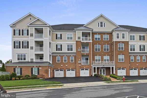 Ashburn, VA 20147,44605 YORK CREST TER #306