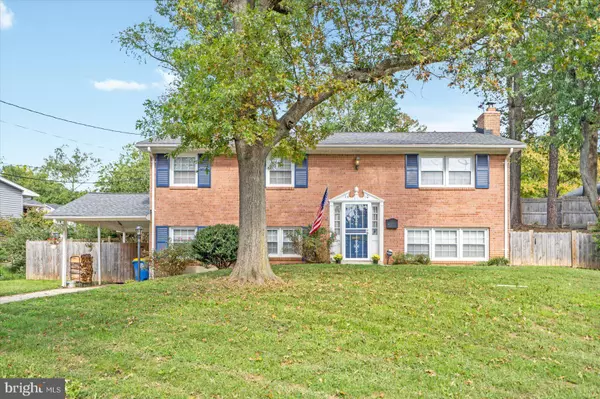 New Carrollton, MD 20784,7410 FARMCREST