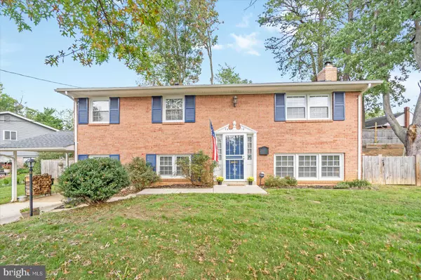 New Carrollton, MD 20784,7410 FARMCREST