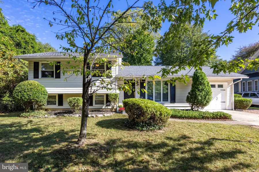 47 GRANT AVE, Cherry Hill, NJ 08002