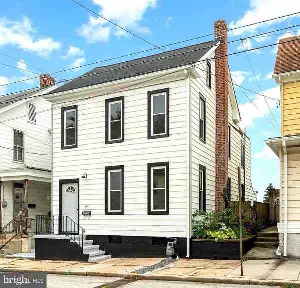 318 N FRANKLIN ST, Hanover, PA 17331