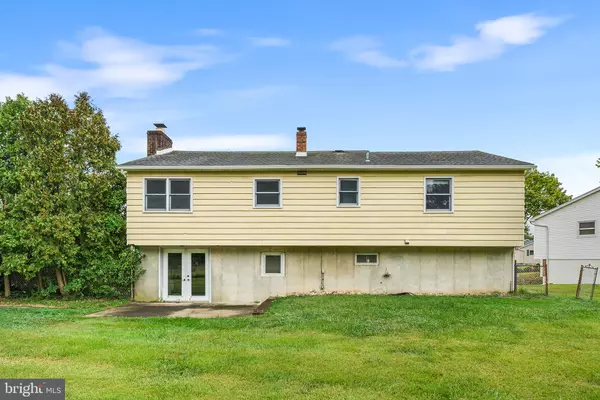 Upper Chichester, PA 19014,9 TANSEY DR