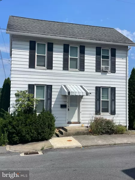 37 S 5TH ST, Newport, PA 17074