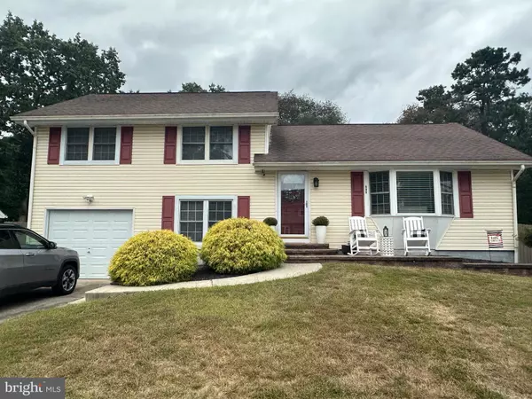 605 GREENBRIAR DR, Williamstown, NJ 08094